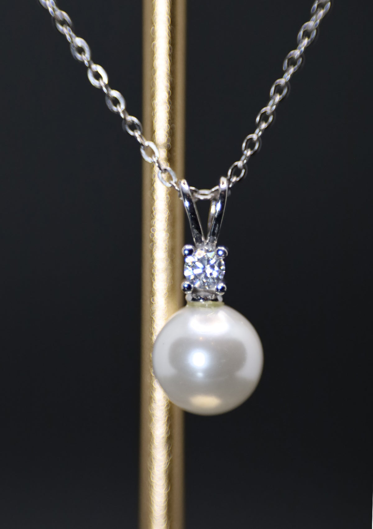 CLASSIC FRESHWATER PEARL MOISSANITE SILVER NECKLACE