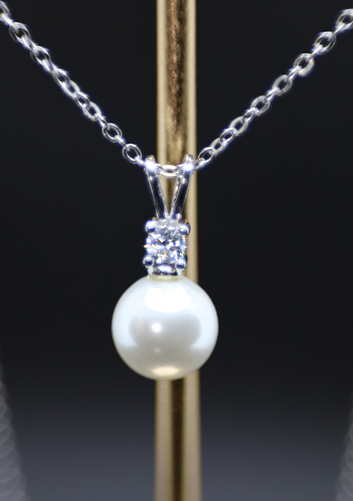 CLASSIC FRESHWATER PEARL MOISSANITE SILVER NECKLACE