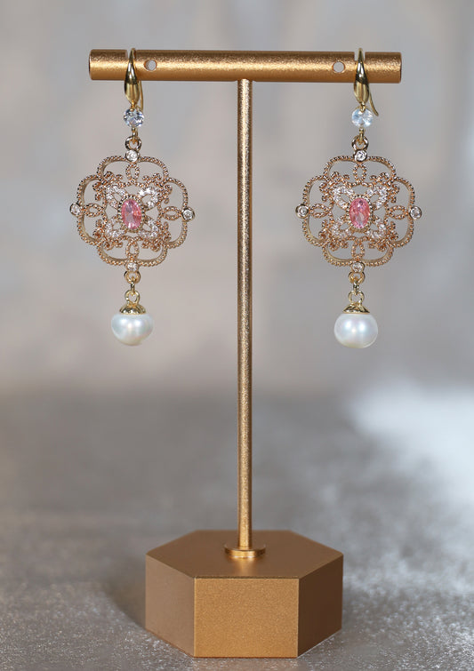 FLOWER DROP FRESHWATER PEARL ZIRCON EARRINGS