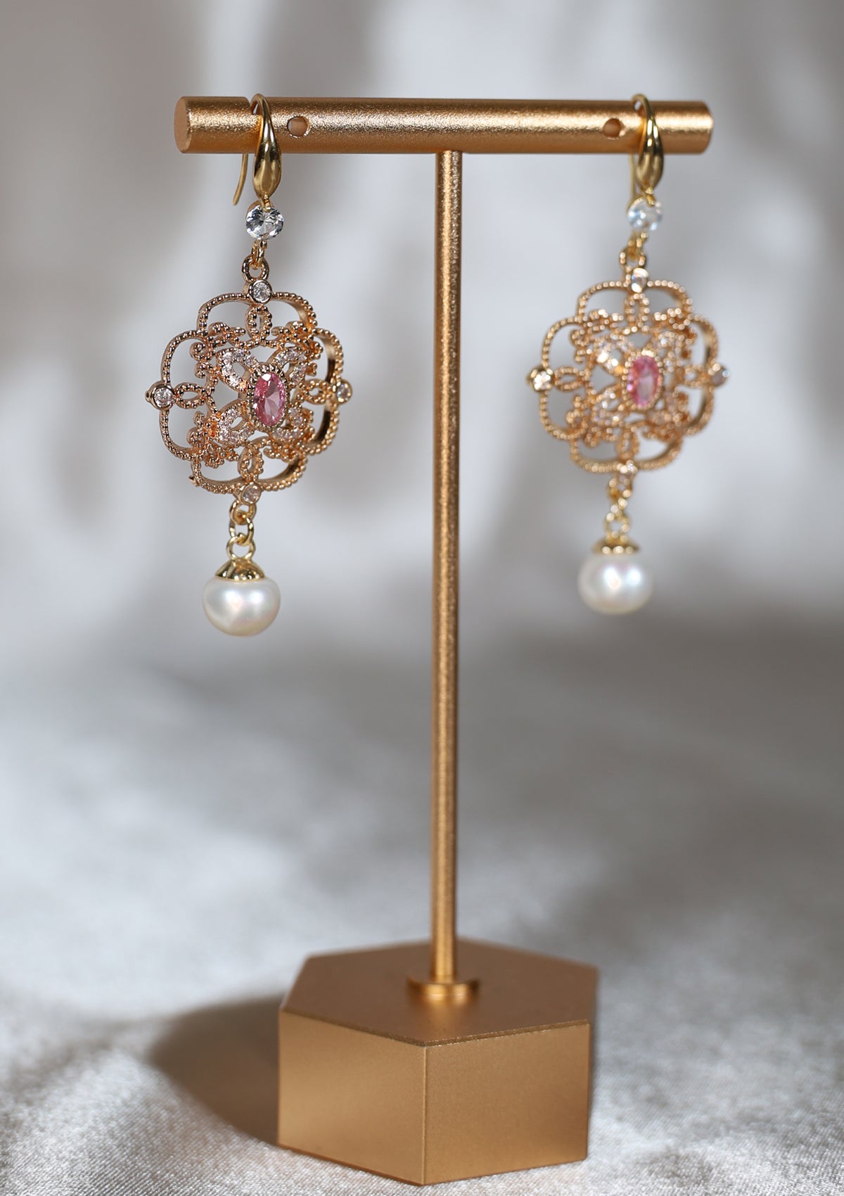 FLOWER DROP FRESHWATER PEARL ZIRCON EARRINGS