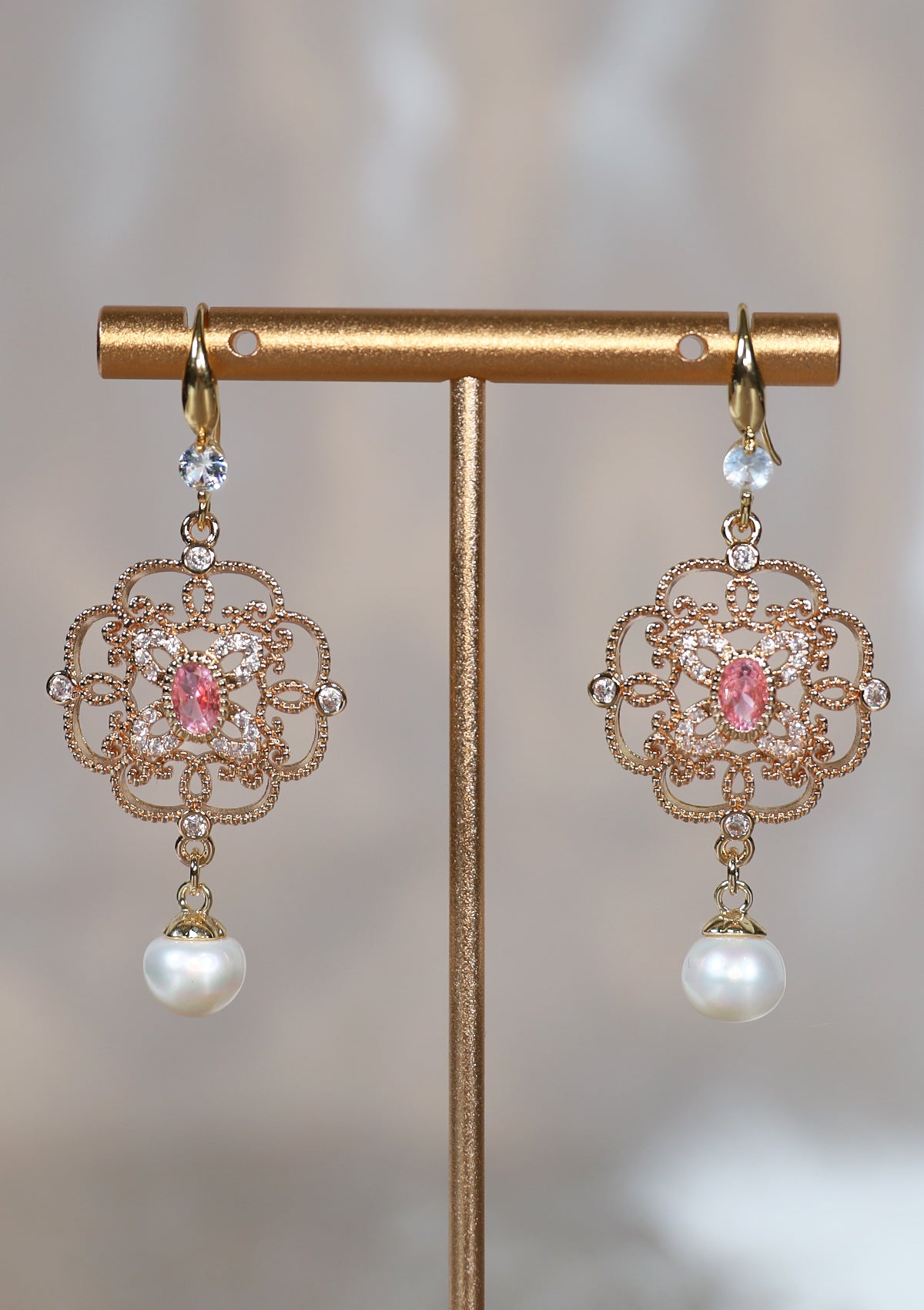 FLOWER DROP FRESHWATER PEARL ZIRCON EARRINGS