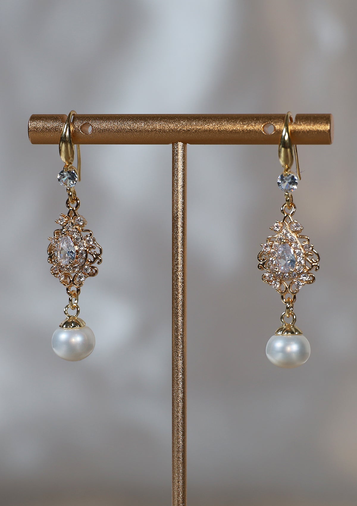 SUN FRESHWATER PEARL ZIRCON EARRINGS